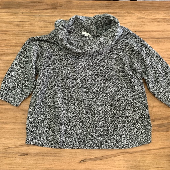 New York & Company Tops - New York & Co 3/4 sleeve Sweater